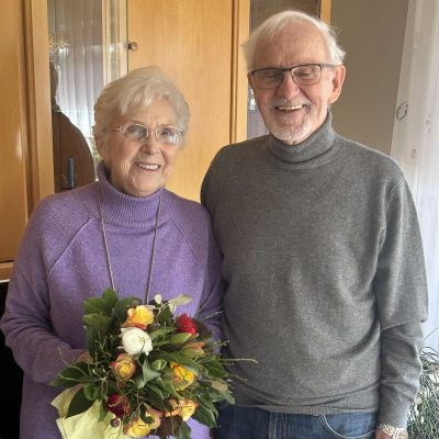 Herzlichen Glückwunsch zur Eisernen Hochzeit!