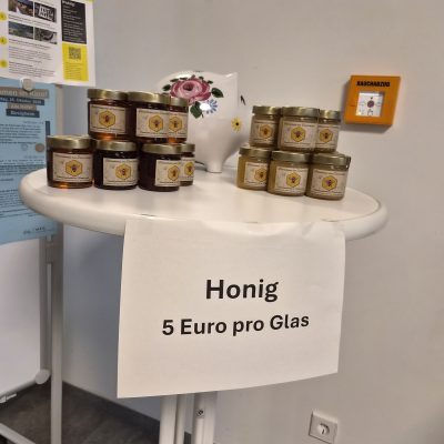 Verkauf von Honig zugunsten der Freudentaler Bürgerstiftung 